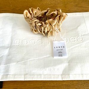 NWT Lunya Silk Scrunchie
